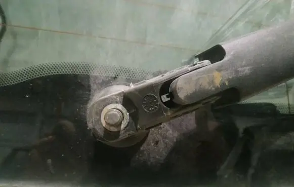 Ford Fiesta Rear window wiper motor 