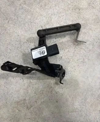 Porsche Taycan 9J1 Front air suspension height level sensor 9J1616213AA 6PM01269979