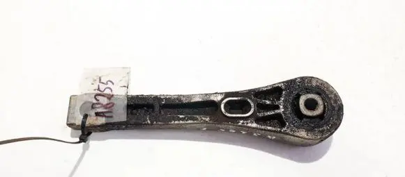 Volkswagen PASSAT B6 Engine mount bracket 3c0199855a