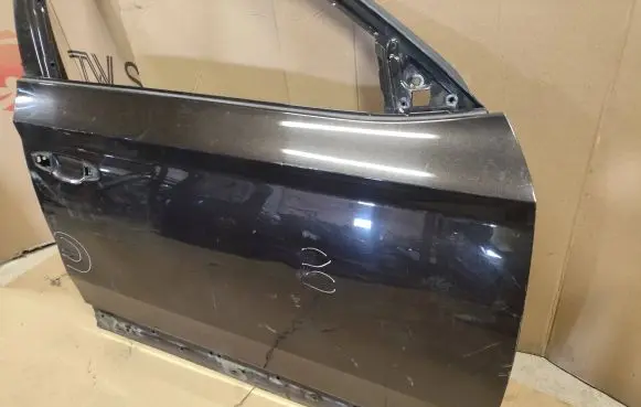 Skoda Superb B8 (3V) Front door