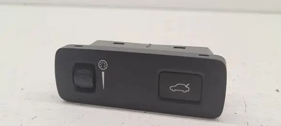 Volvo V60 Tailgate opening switch 31443873