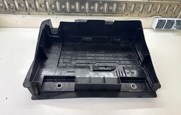 Battery tray