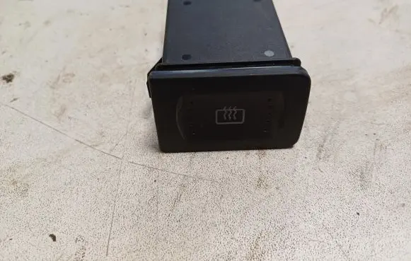 Volkswagen Golf IV Windscreen/window heater switch 1J0953235A 1J0959621