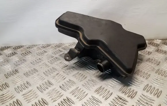 Ford Mondeo MK V Vacuum air tank 