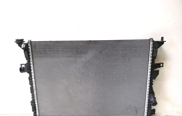 Ford Focus Coolant radiator JX618005BD