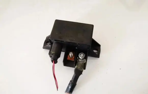 Glow plug pre-heat relay