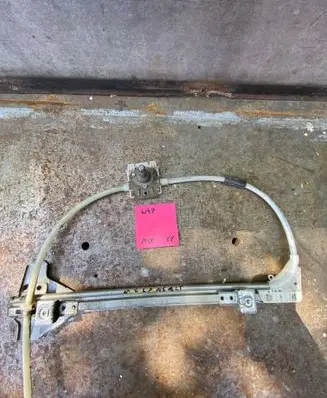 Renault Megane I Rear door manual window regulator 