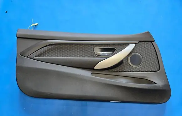 BMW 4 F32 F33 Front door card panel trim