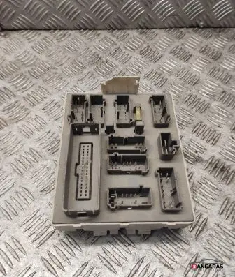 Ford Focus Fuse module 2m5t14a073bd