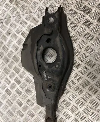 Toyota Avensis T270 Rear upper control arm/wishbone