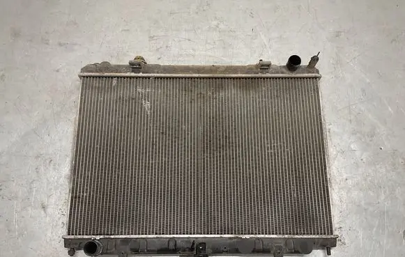 Nissan X-Trail T30 Coolant radiator