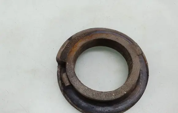Ford S-MAX Rear coil spring rubber mount 6G915599BAA