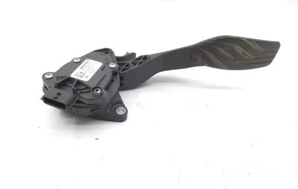 Nissan X-Trail T32 Accelerator throttle pedal 180024BG0B
