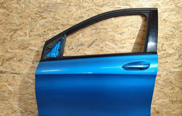 Mercedes-Benz B W246 W242 Front door 