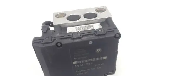 Volkswagen Golf IV ABS Pump 1J0907379P 1J0614117D