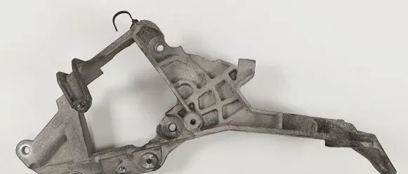 Jaguar XF X260 Engine mounting bracket G4D3-9L456-DC