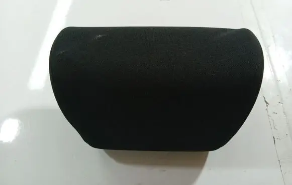 Opel Astra H Front seat headrest 