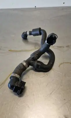Mercedes-Benz GLC C253 Engine coolant pipe/hose A2135016982