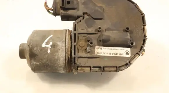 Skoda Octavia Mk2 (1Z) Wiper motor 1Z1955119C