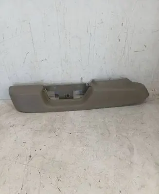 Volvo XC90 Front door seat control surround trim 9174419