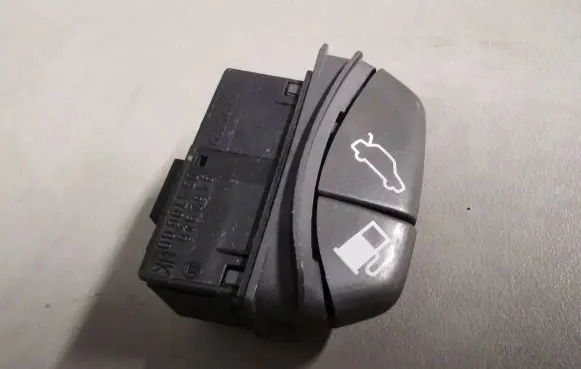Volvo S70 V70 V70 XC Tailgate opening switch 9162946 03170000