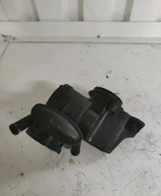 Volkswagen Golf VI Oil breather separator 036103464AK