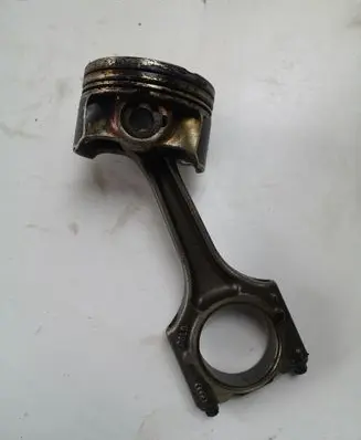 Audi A5 8T 8F Piston with connecting rod