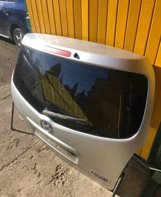 Toyota Corolla Verso E121 Tailgate/trunk/boot lid 203022