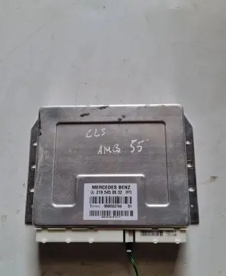 Mercedes-Benz CLS C219 Air suspension control unit module (rear) 2195450632 00005537A6