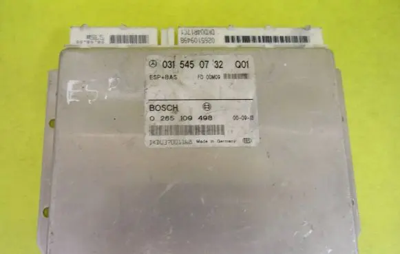 Mercedes-Benz E W210 ESP (stability system) control unit 0265109498 0315450732Q01