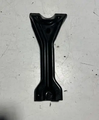 Volkswagen Touran II Radiator support slam panel bracket 1T0805567A KA982290001