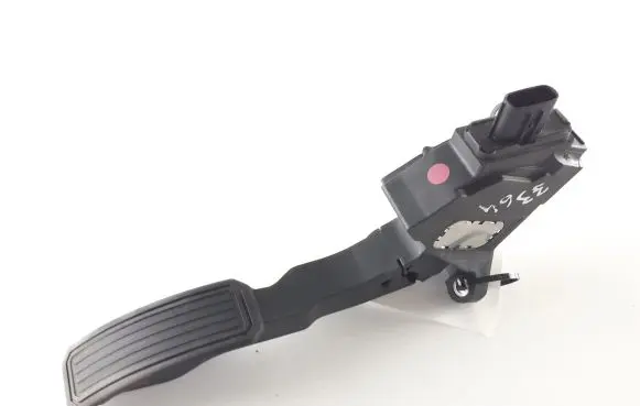 Toyota Avensis T270 Accelerator throttle pedal 7811002020