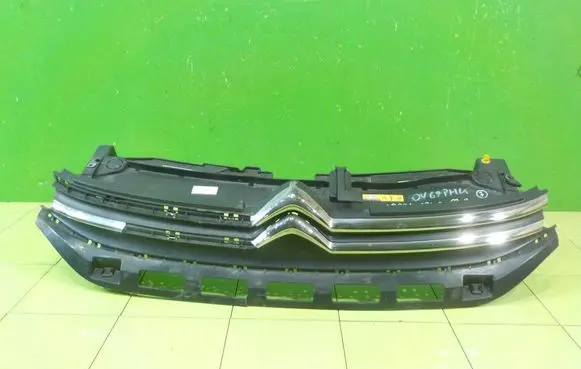 Citroen C3 Front bumper upper radiator grill WP201