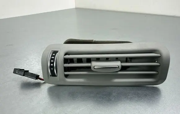 Audi A6 S6 C7 4G Air vent grill in roof 4G0819210E