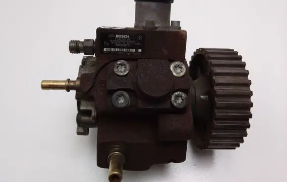 Fuel injection high pressure pump