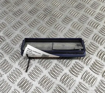 Audi A1 Quarter panel pressure vent 6X0819465D