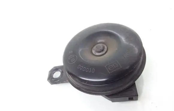 Toyota RAV 4 (XA40) Horn signal 8652020300 MRFL03 000030
