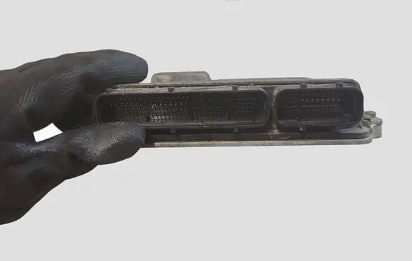 Mazda 6 Engine control unit/module SH4K18881B