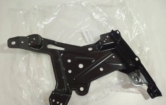 Porsche Cayenne (92A) Fender mounting bracket 95850326000GR