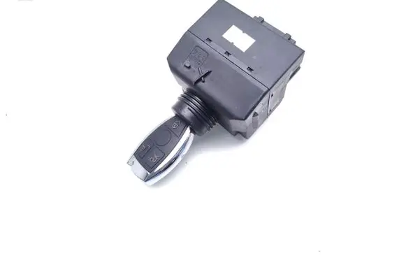 Mercedes-Benz CLS C219 Ignition lock 2115452308 33002213