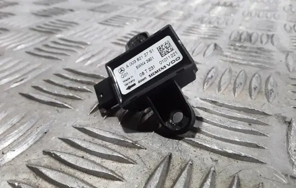 Mercedes-Benz ML W164 Airbag deployment crash/impact sensor A0038212751