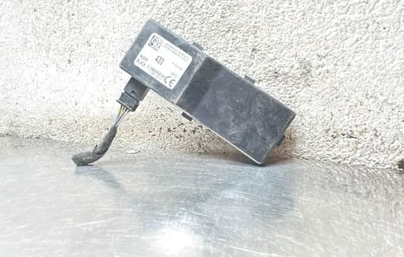 Opel Insignia A Door central lock control unit/module 13501980 F00HJ00471