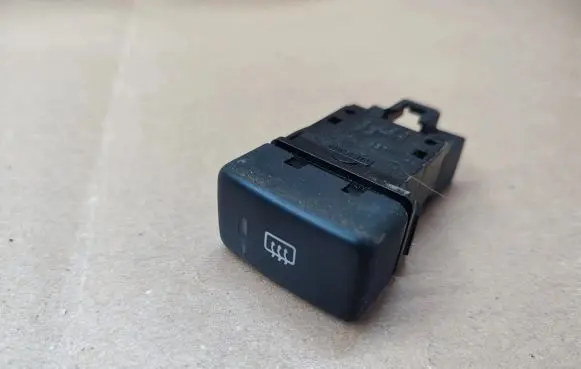 Nissan Navara D22 Other switches/knobs/shifts