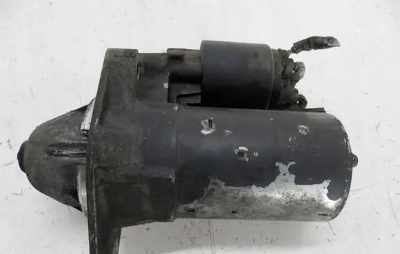 Opel Vectra B Starter motor 001107045