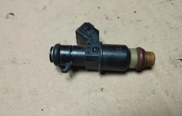 Honda Civic Fuel injector UA13