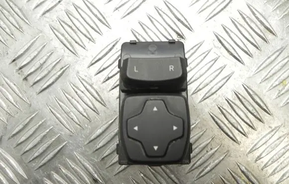 Hyundai Kona I Electric window control switch 3K548A100 T9183
