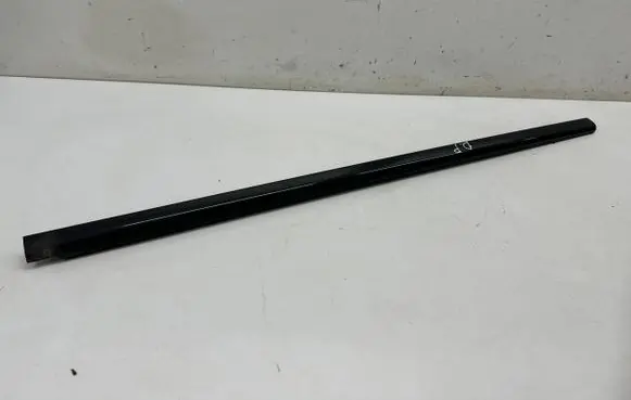 BMW 2 F44 Front door glass trim molding 7483132