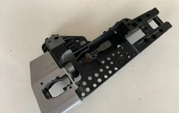 Audi Q5 SQ5 Front door exterior handle/bracket 8T1837885B