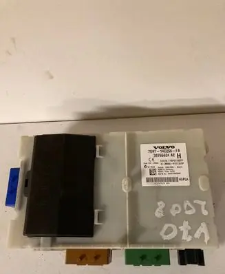 Volvo S80 Fuse module 7G9T14C256FA 30765624AE 30765624