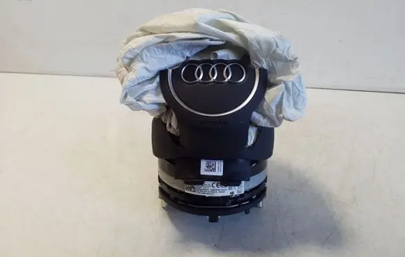 Audi A1 Steering wheel airbag 82A880201N 82A971589A